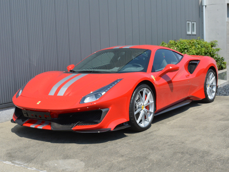 2020年モデル フェラーリ488ピスタ(写真)