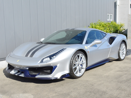 2019年 新車登録済みフェラーリ488ピスタ(写真)